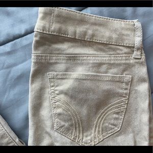 NWT Hollister Tan/Gold Jeggings 0R